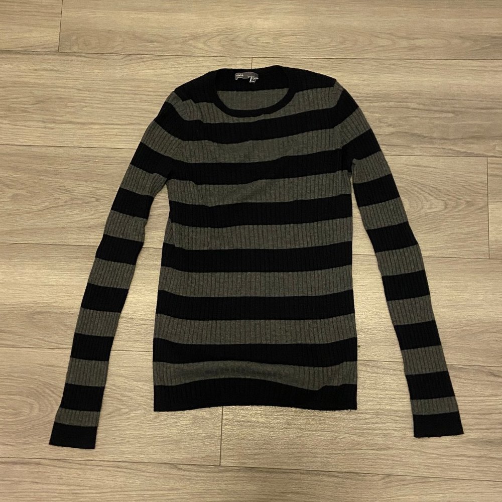 Navy and grey striped long sleeve ribbed Vince top